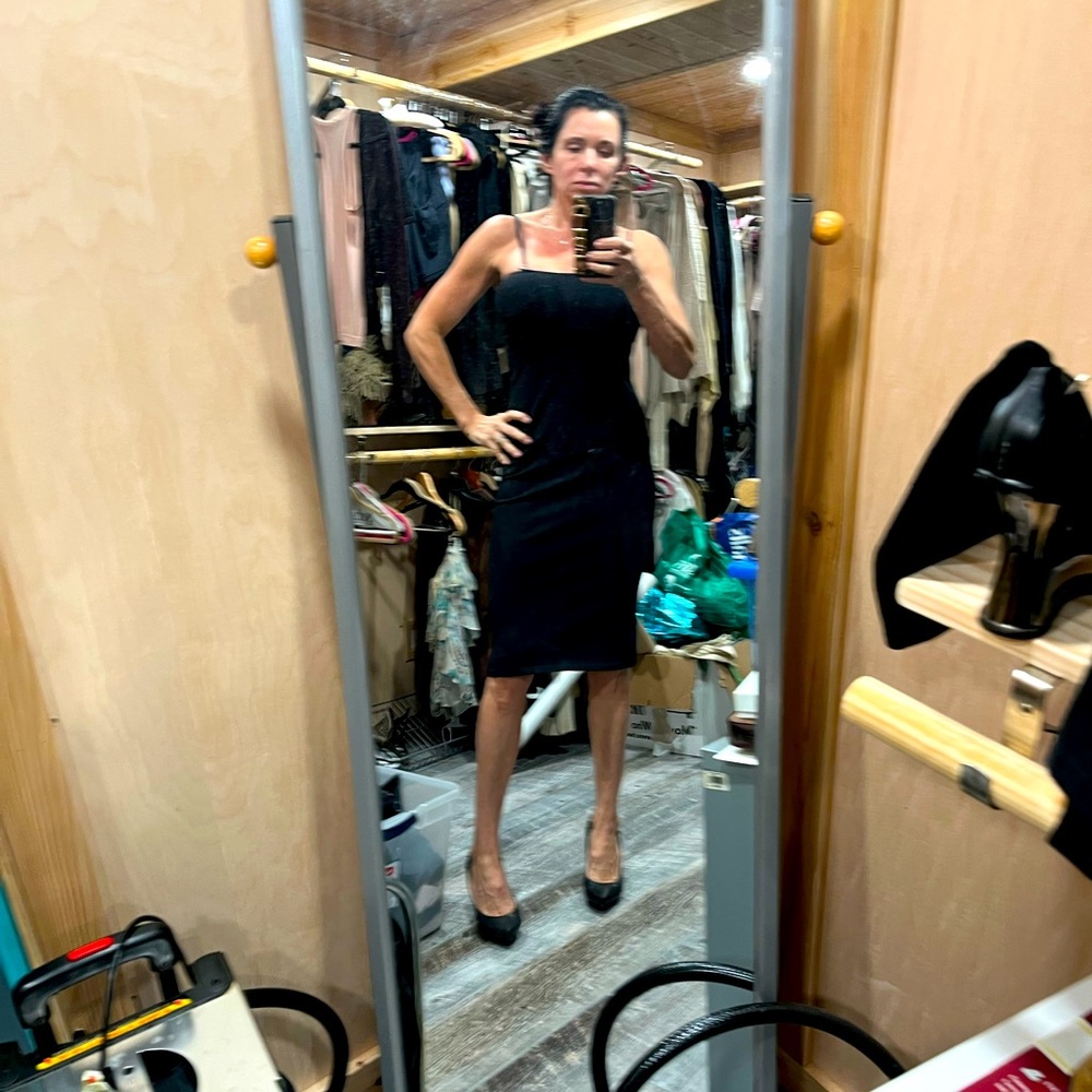 Gianni Versace black size 40 cocktail dress beautiful. Perfect LBD